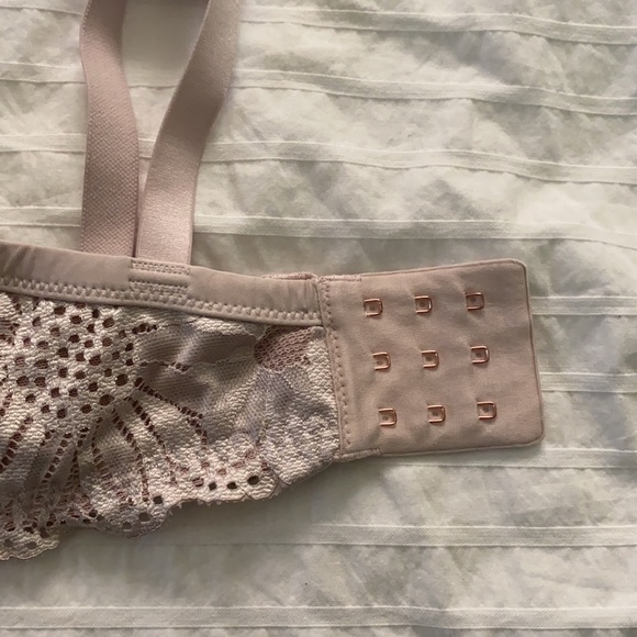 Aerie Bra! 36D “Balconette” - Picture 2 of 3